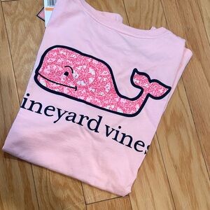 NWT. Vineyard Vines Light Pink Whale Tee